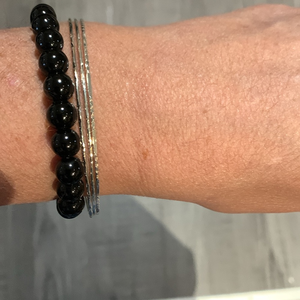 Four bracelets - Picture 3 of 6